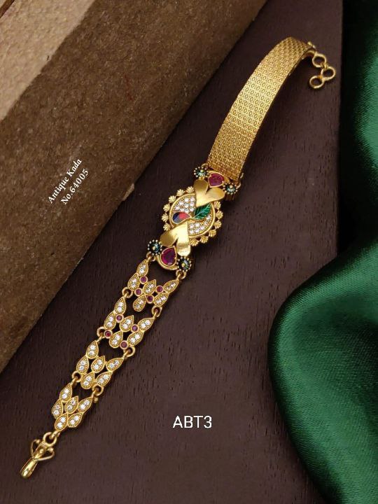 Women-Bracelet