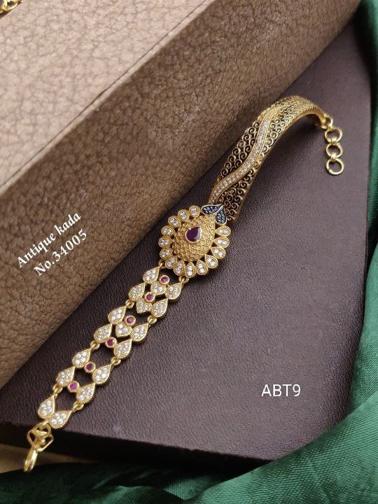 Women-Bracelet