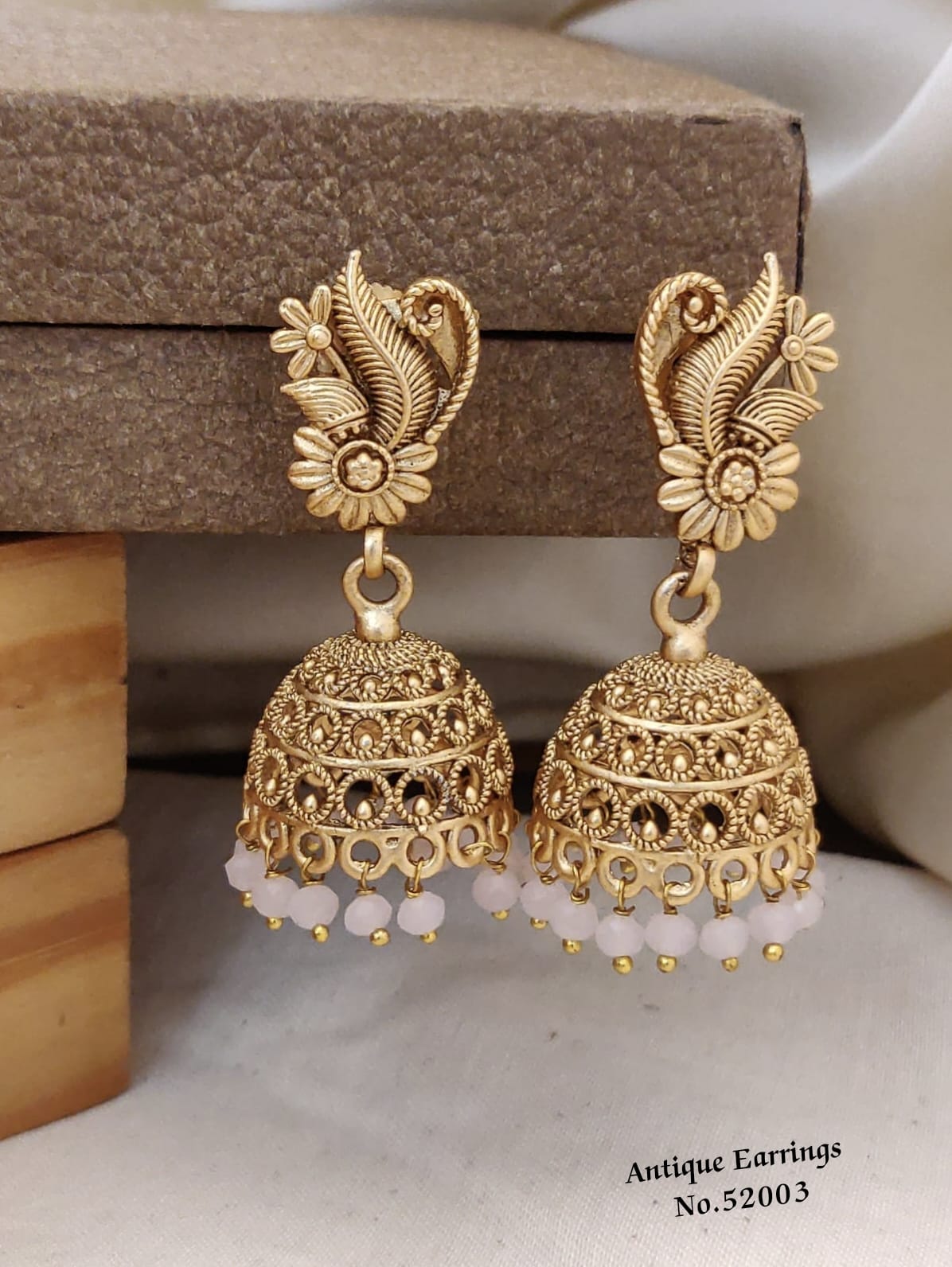 Women-Earrings