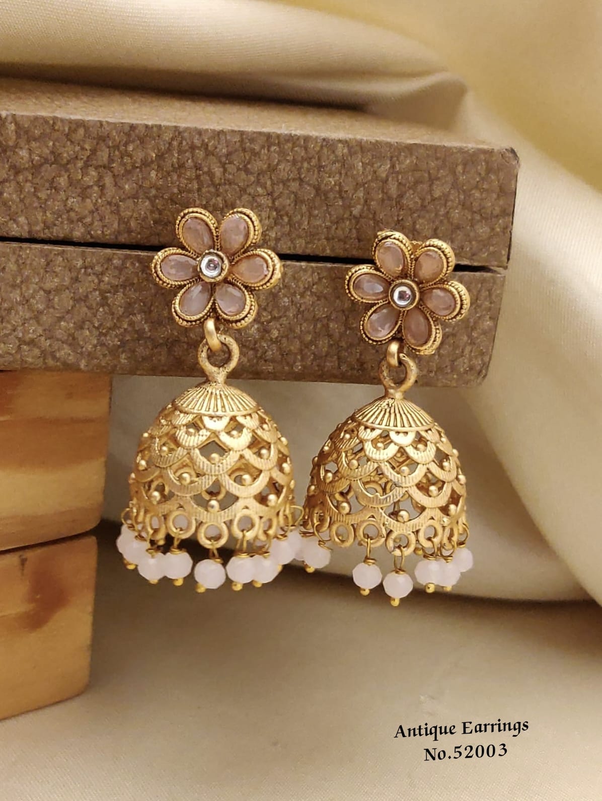 Women-Earrings