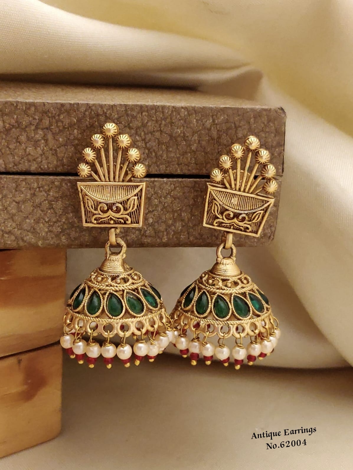 Women-Earrings