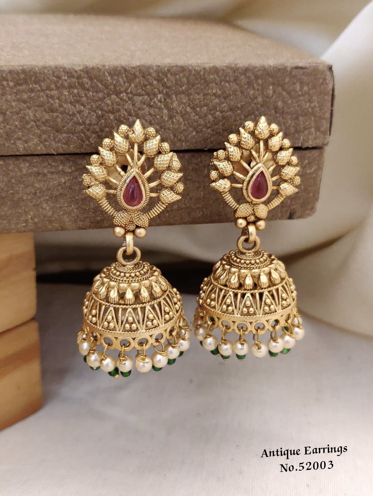 Women-Earrings